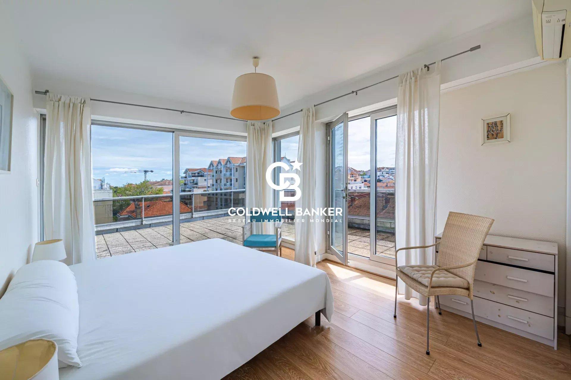 Appartement d’exception en première ligne à Arcachon – terrasse panoramique de 150 m² face au Bassin