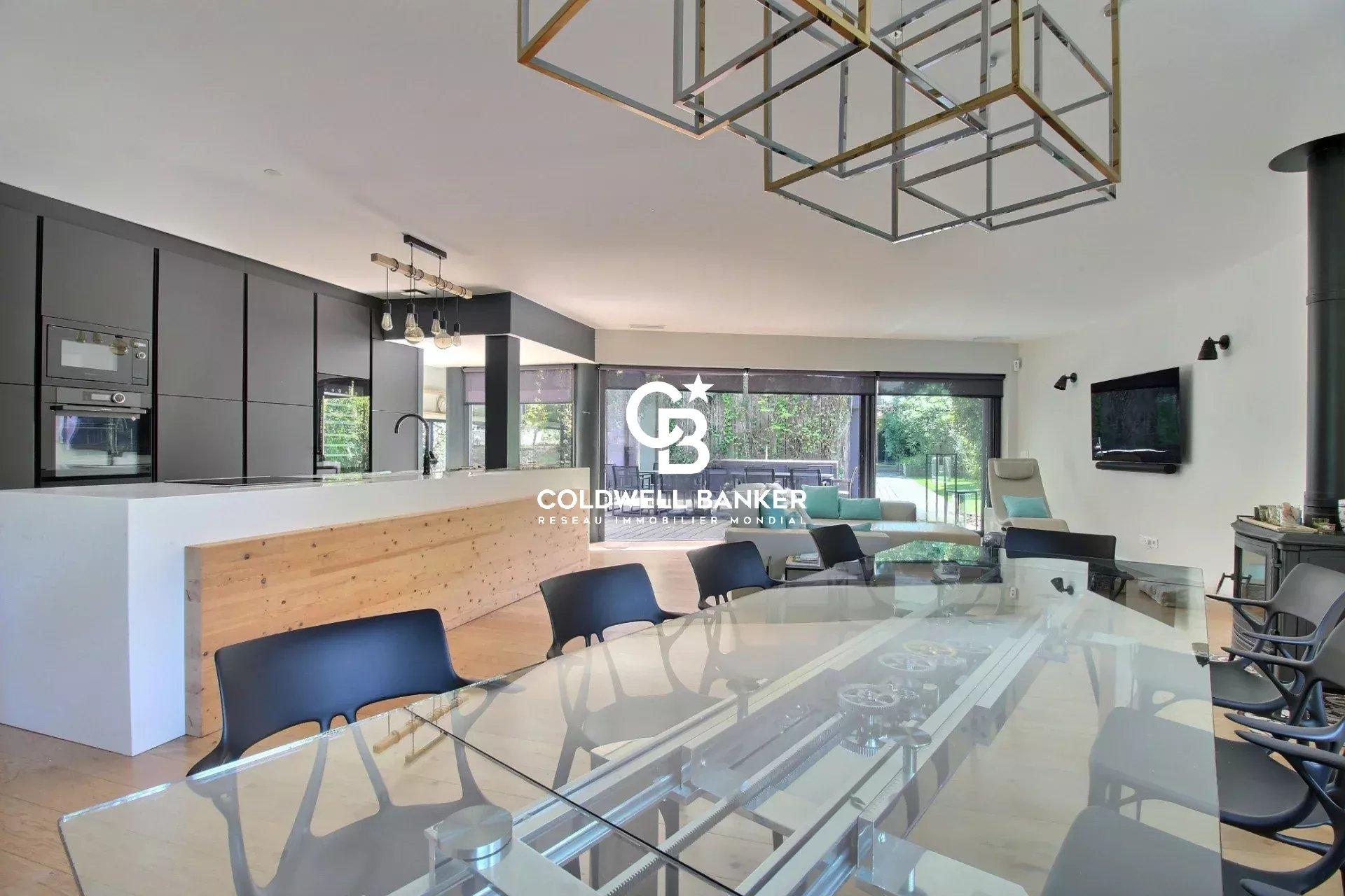 Villa rénovée entre plage et forêt à Pyla-sur-Mer