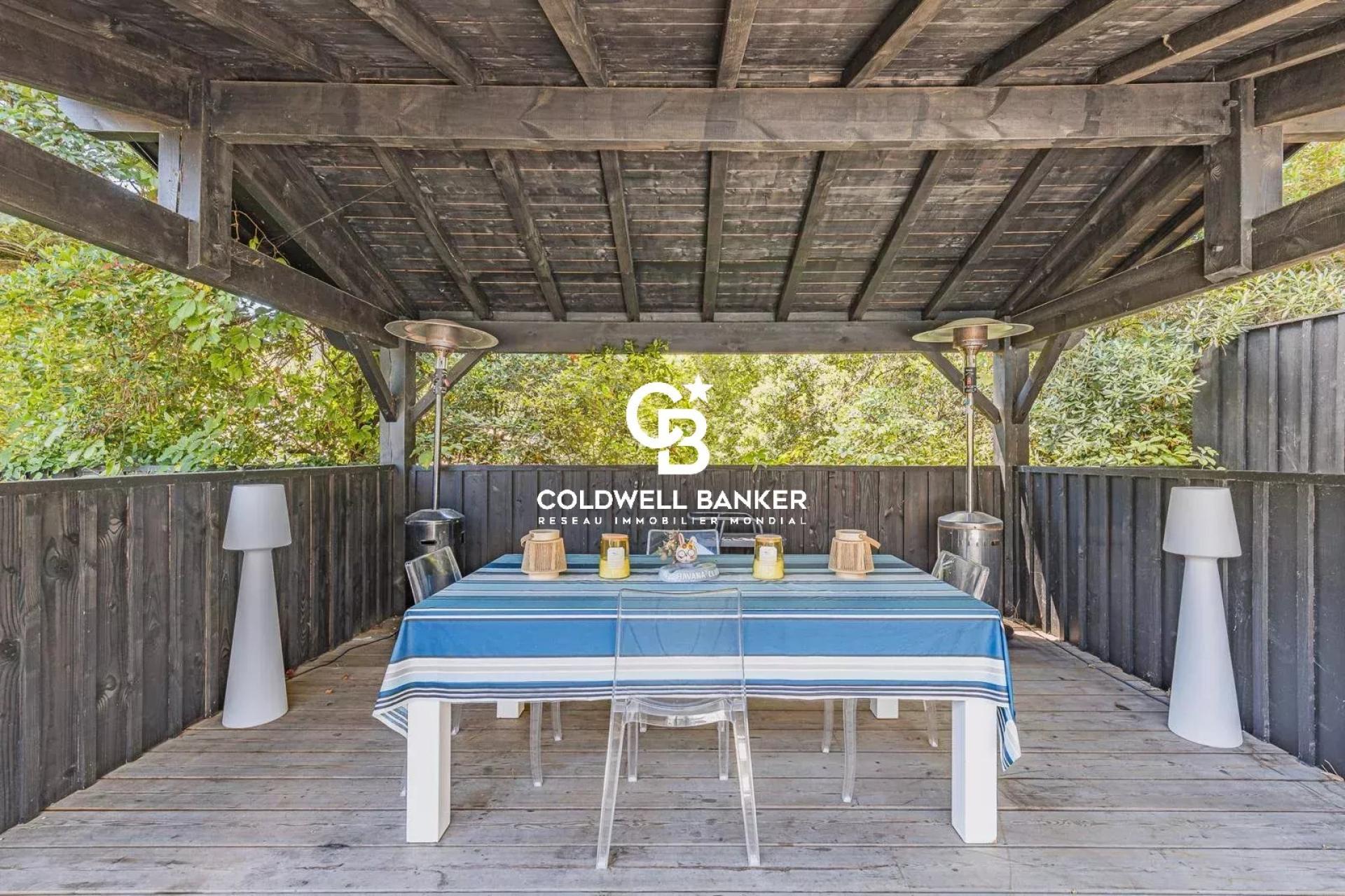 Pyla sur Mer – Villa rénovée dans la pinède avec piscine, proche plage