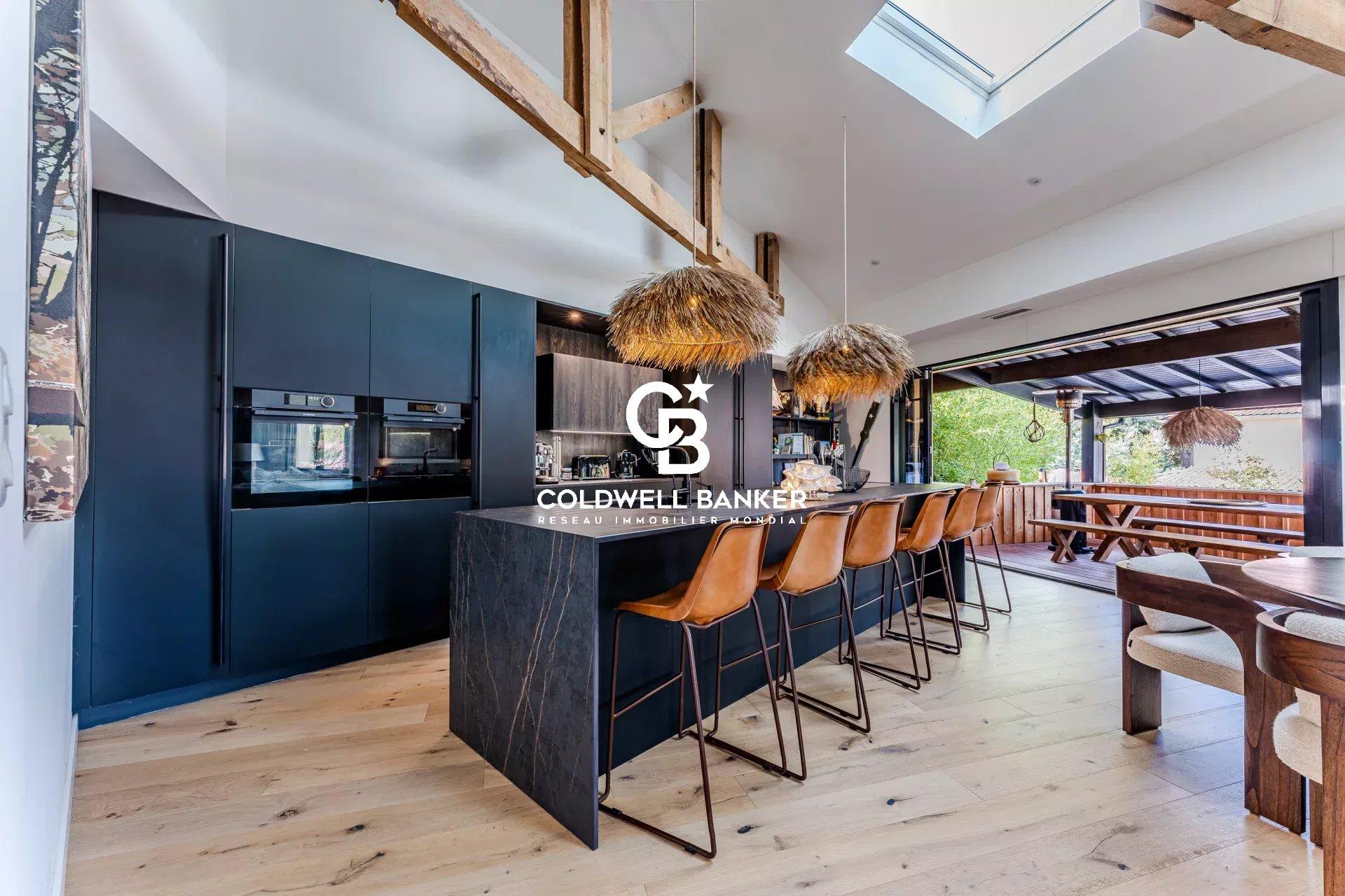 Le Moulleau – villa d’exception rénovée avec piscine chauffée et double garage à 300 m des plages