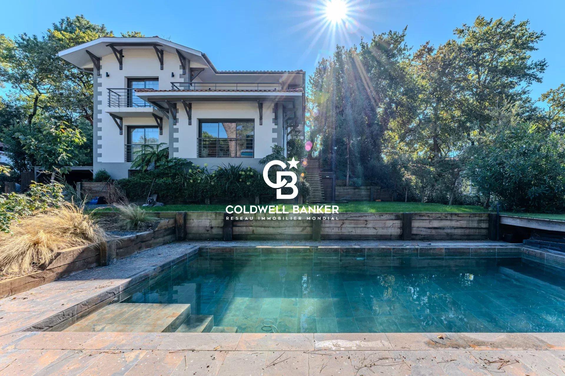 Villa familiale d’exception à Arcachon Pereire – 8 chambres, piscine chauffée, à 400 m de la plage