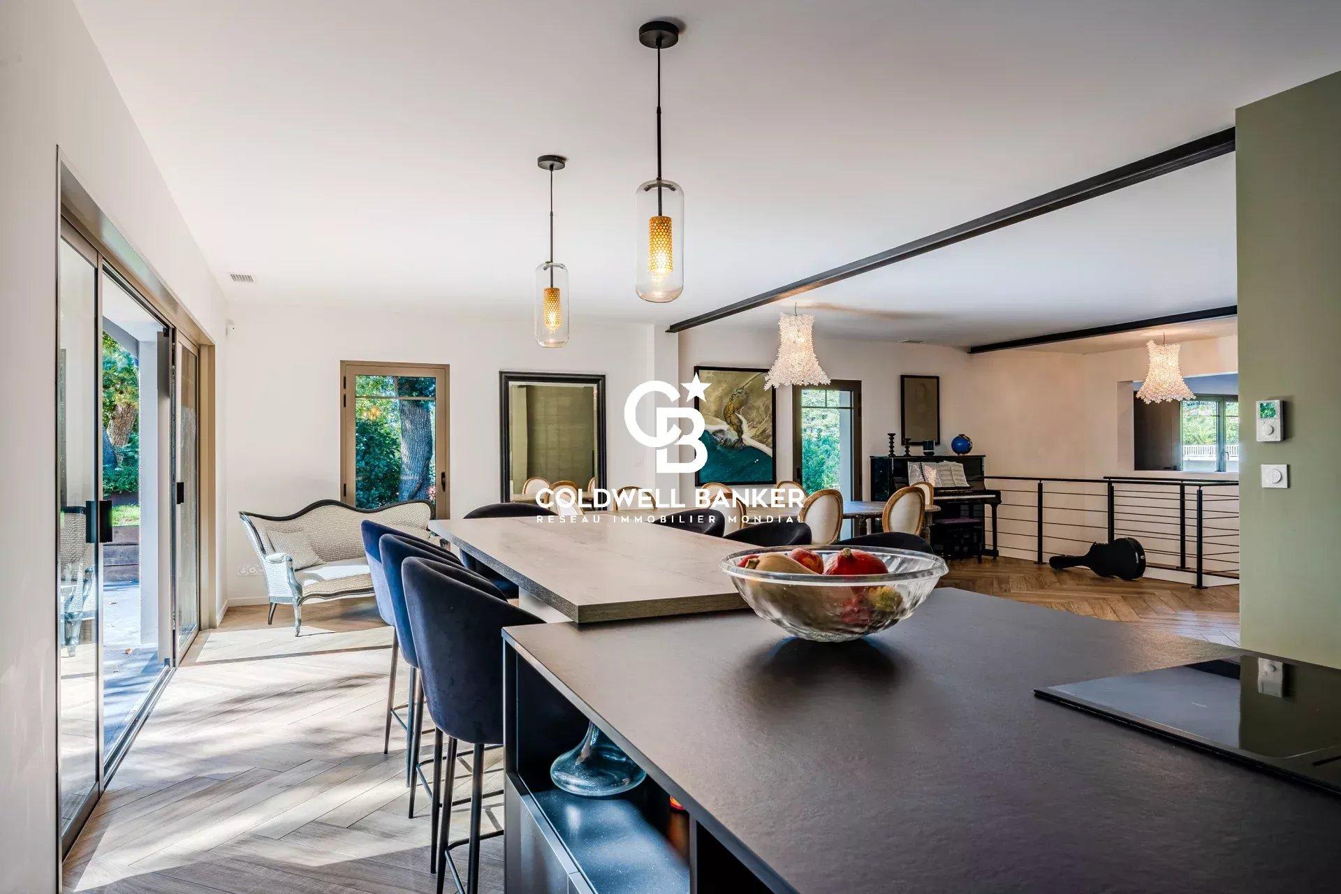 Villa familiale d’exception à Arcachon Pereire – 8 chambres, piscine chauffée, à 400 m de la plage