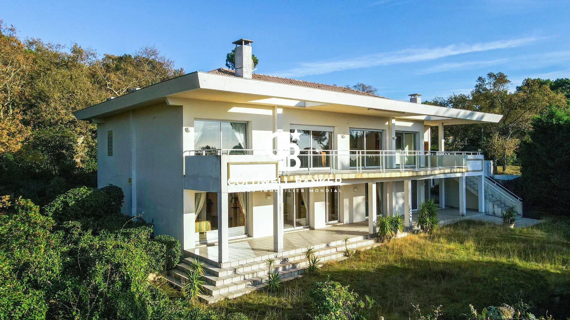 Villa contemporaine d’exception au Pyla avec vue imprenable sur le Bassin d’Arcachon