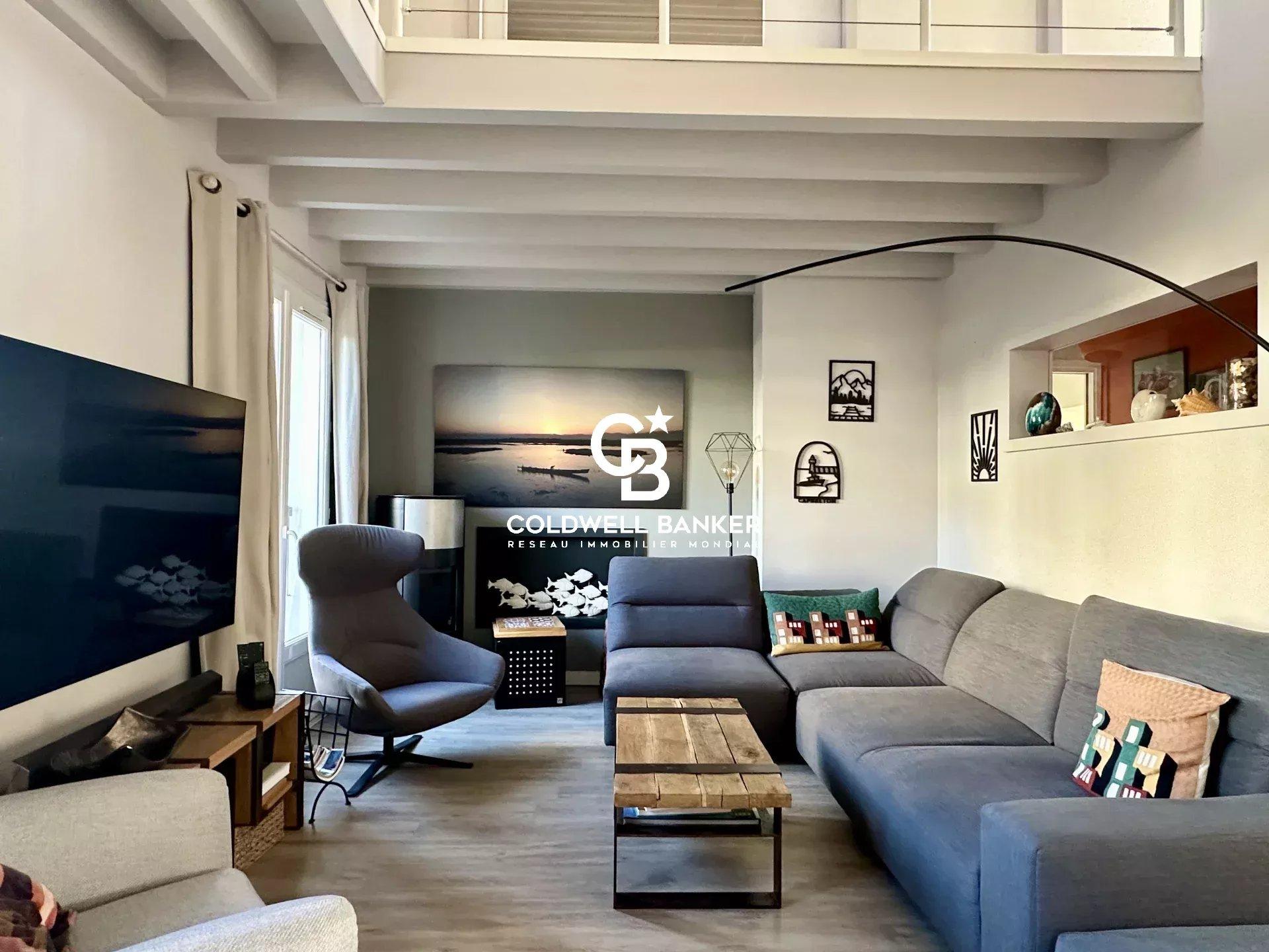 Élégance au sommet des pins – villa contemporaine à Hossegor avec vue canopée, piscine et accès plages à pied