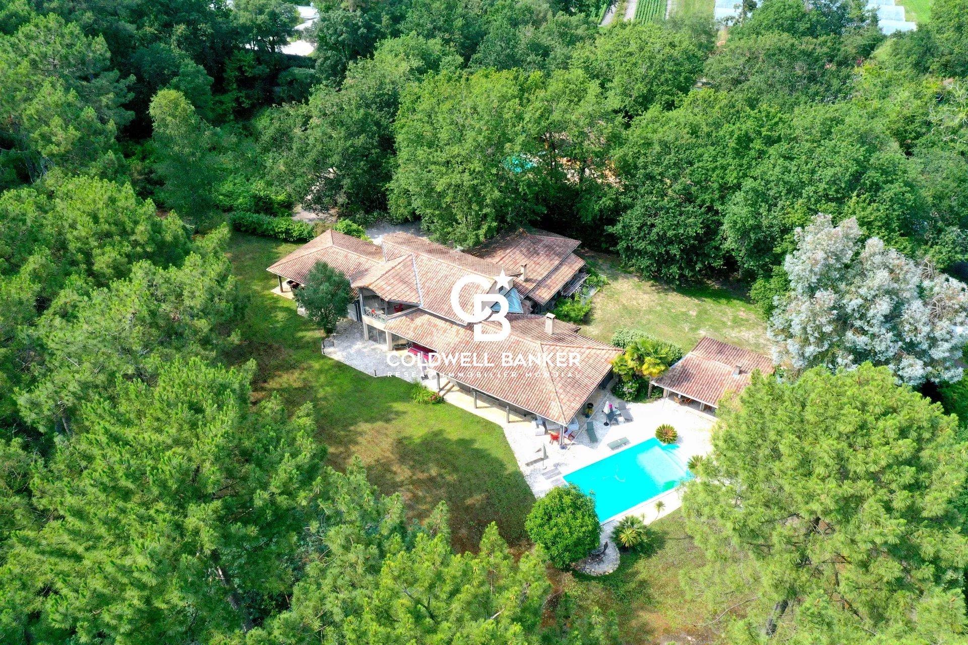 Villa d’exception avec parc paysagé et piscine à Capbreton