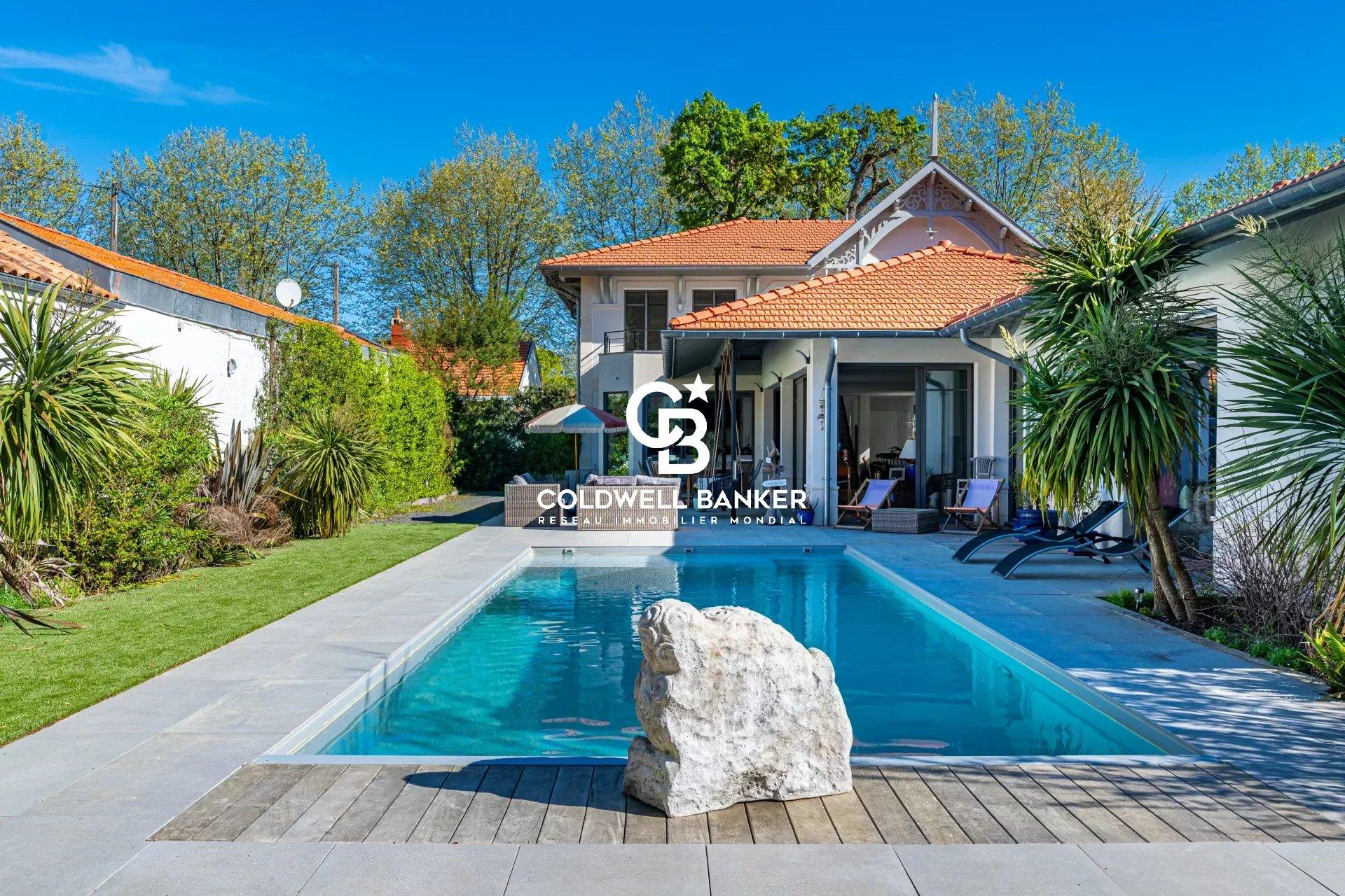 Villa d’architecte à 200 m de la plage Pereire avec piscine et jardin paysager