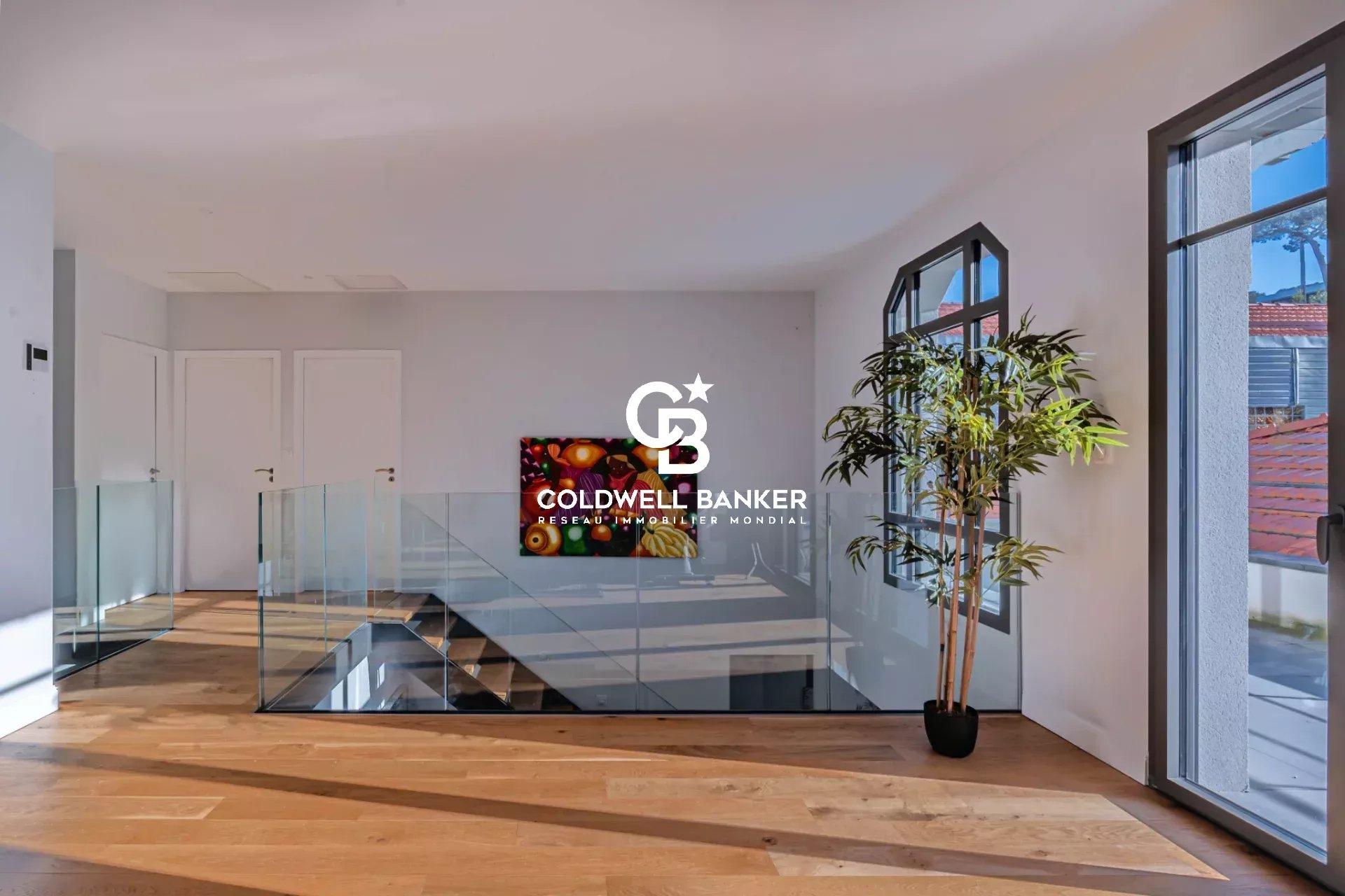 Villa d’architecte à 200 m de la plage Pereire avec piscine et jardin paysager