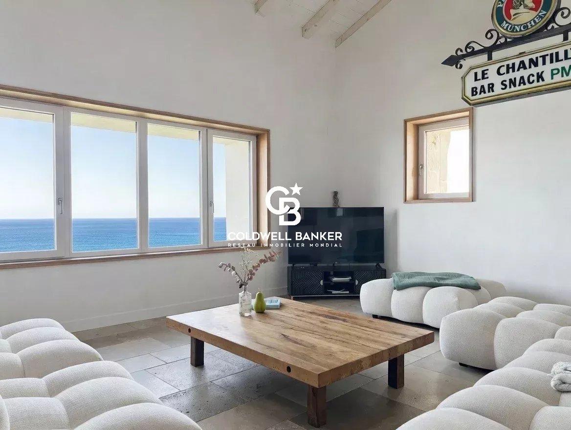 Saint-Sébastien – domaine privé avec deux villas rénovées et vue océan panoramique