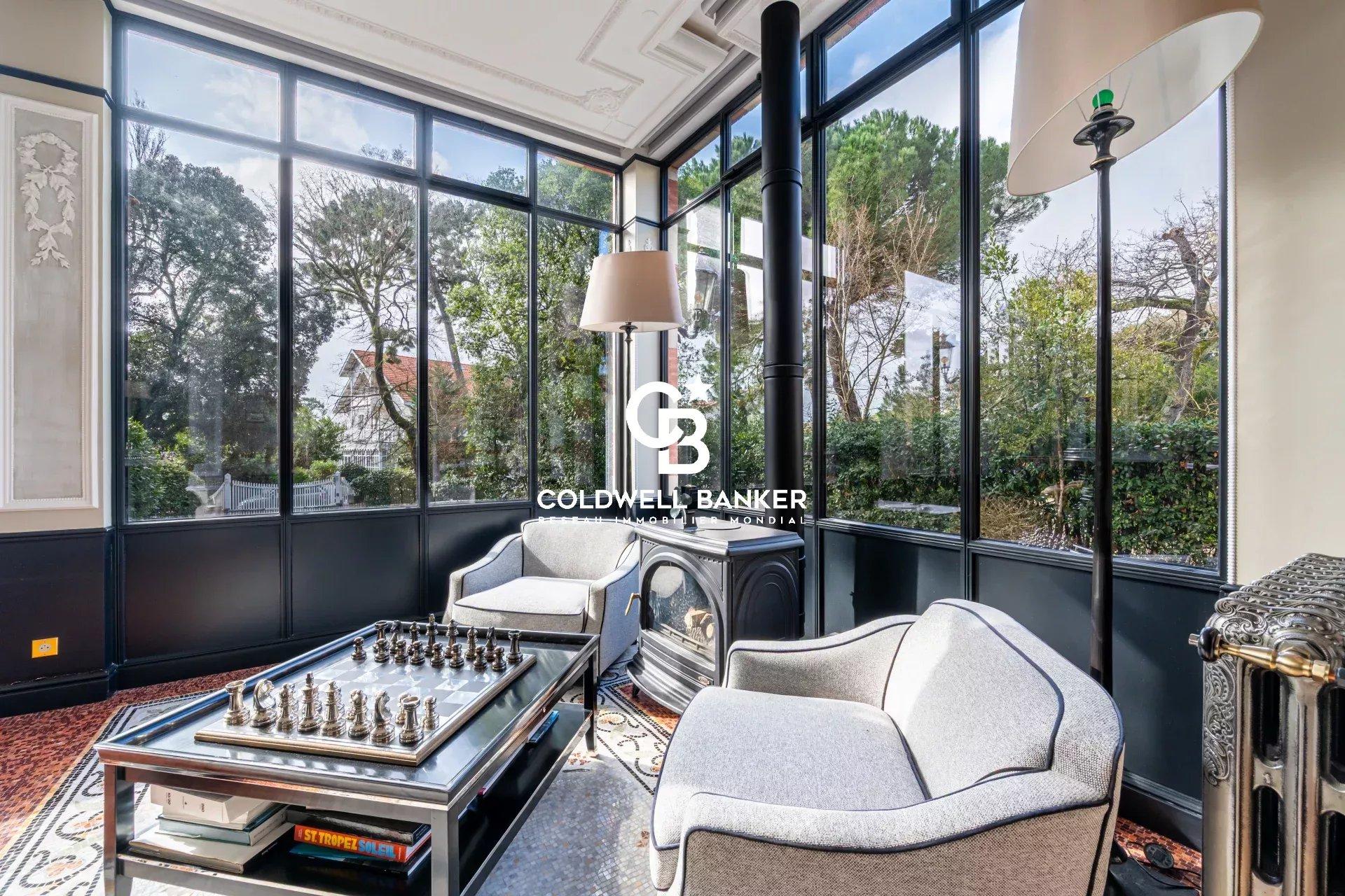 Villa Belle Époque d’exception en Ville d’Hiver – élégance historique, jardin paysager et espace bien-être