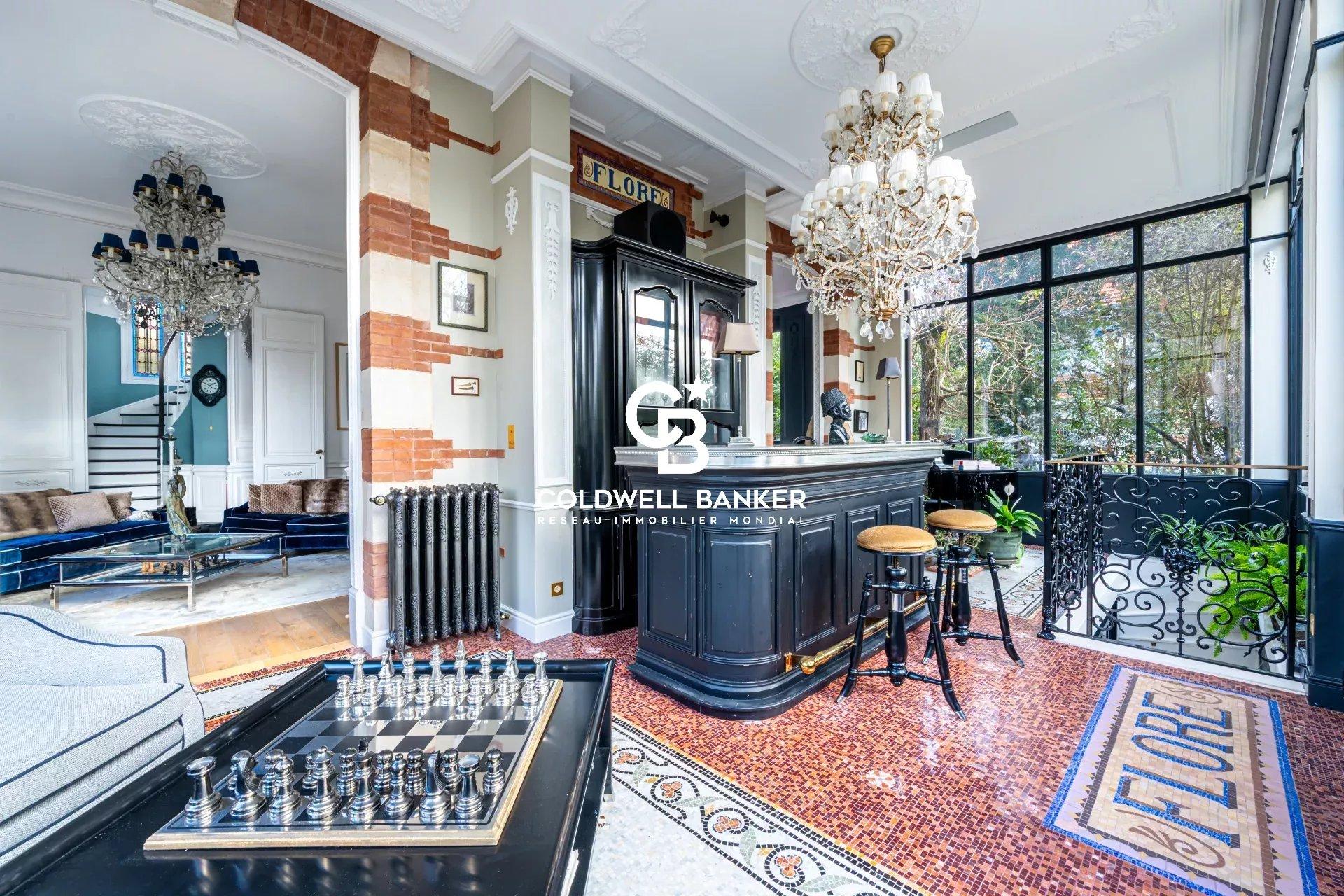 Villa Belle Époque d’exception en Ville d’Hiver – élégance historique, jardin paysager et espace bien-être