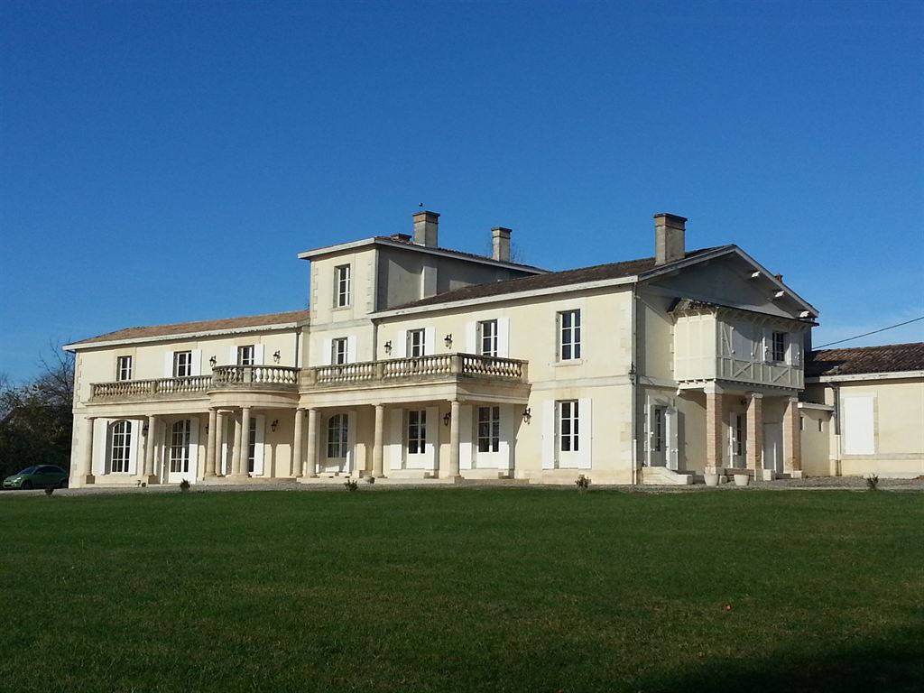 propriété de prestige à vendre proche Saint Emilion