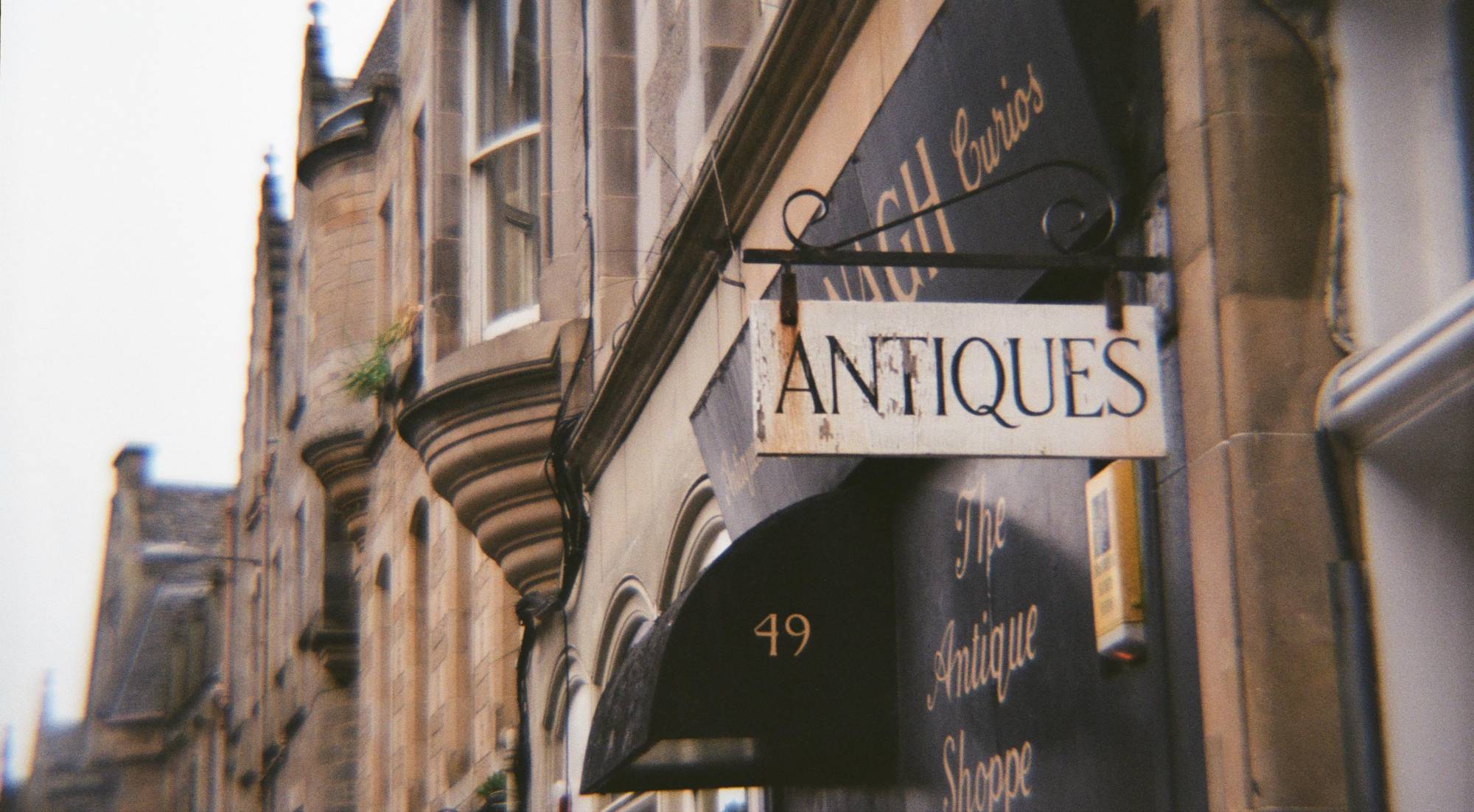 Les antiquaires de Bordeaux : rue des antiquaires