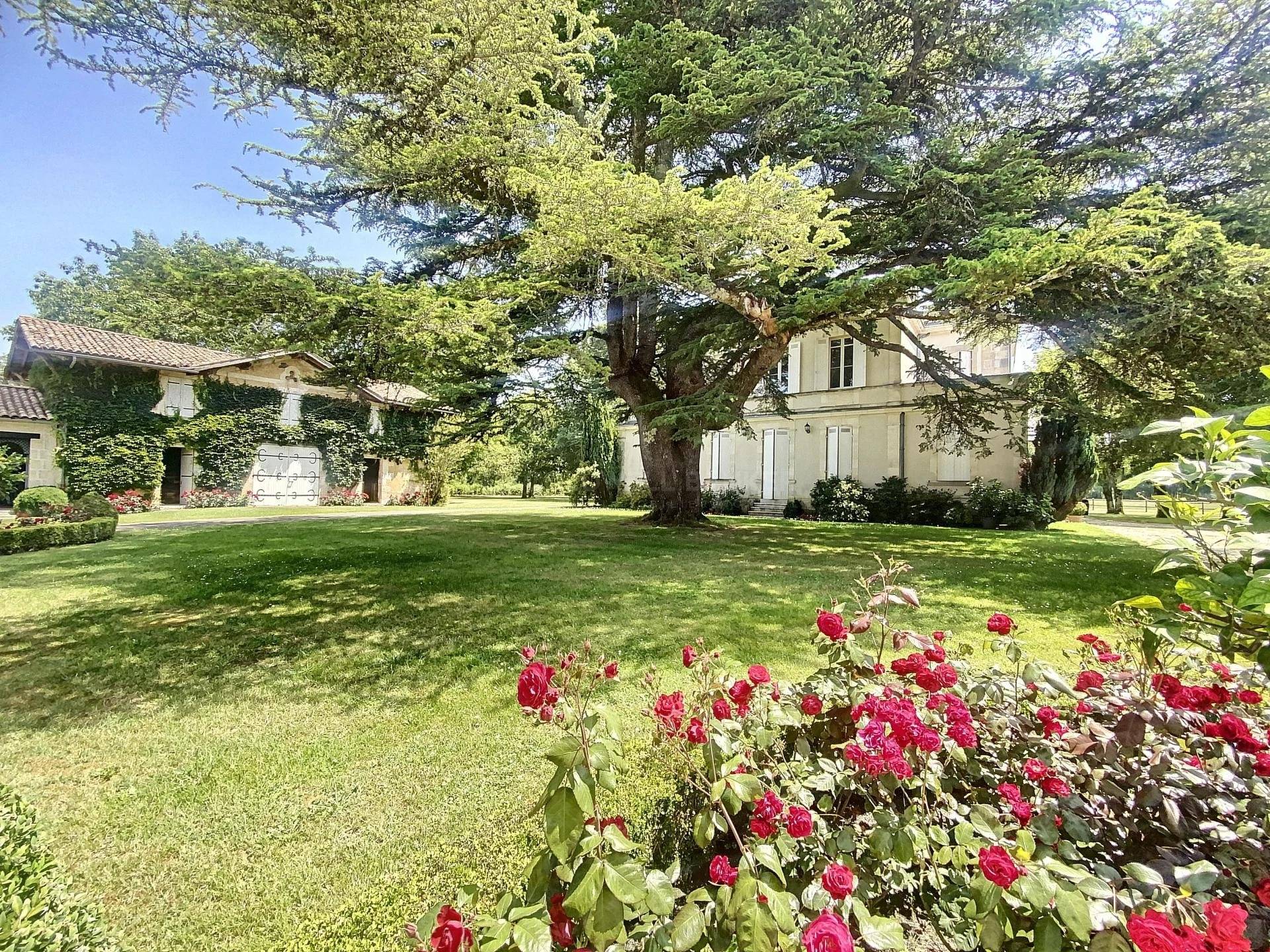 Prestigieuse propriété de charme entre Bordeaux et le Bassin d'Arcachon