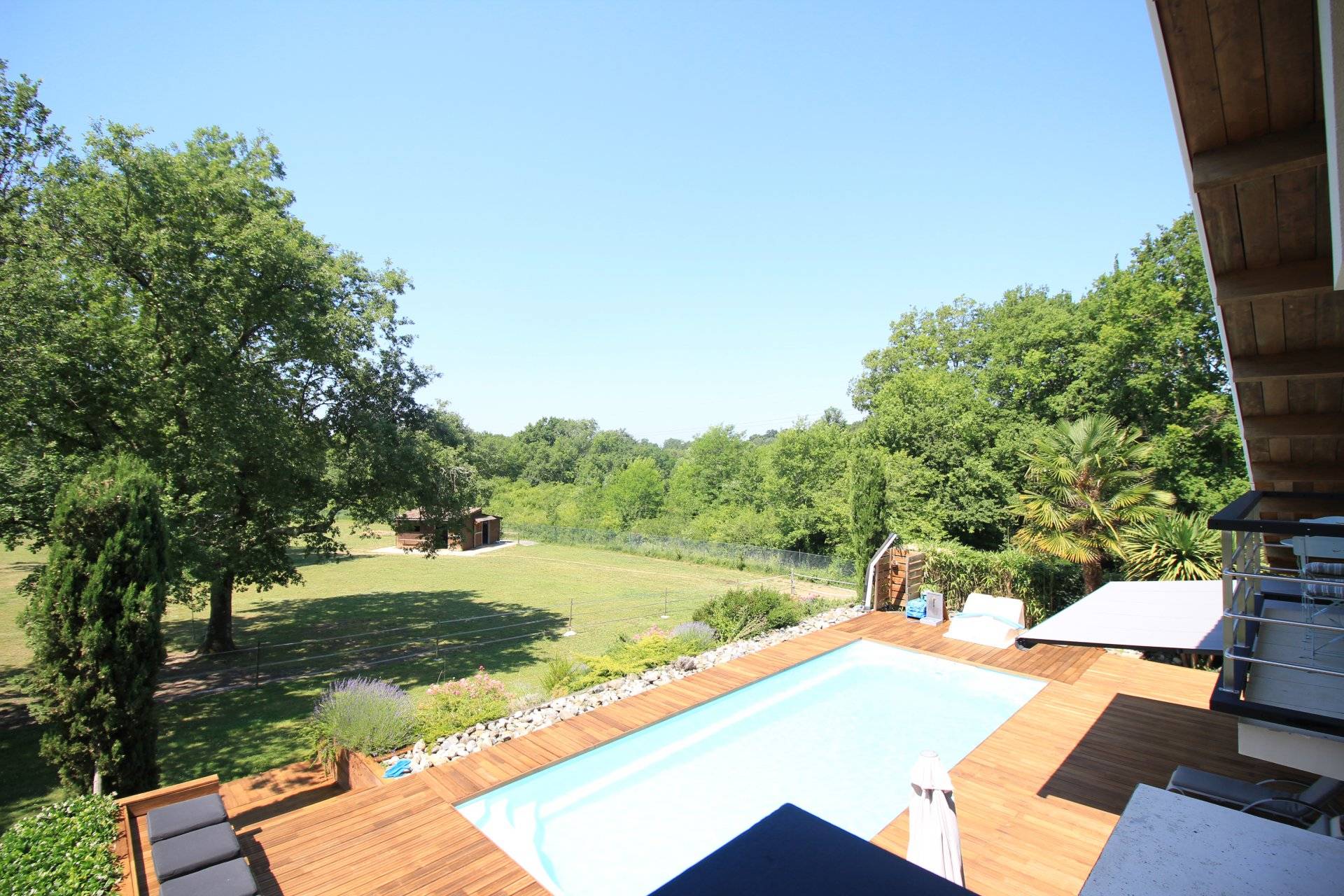 Propriété équestre à vendre près de Bordeaux SAINT CAPRAIS