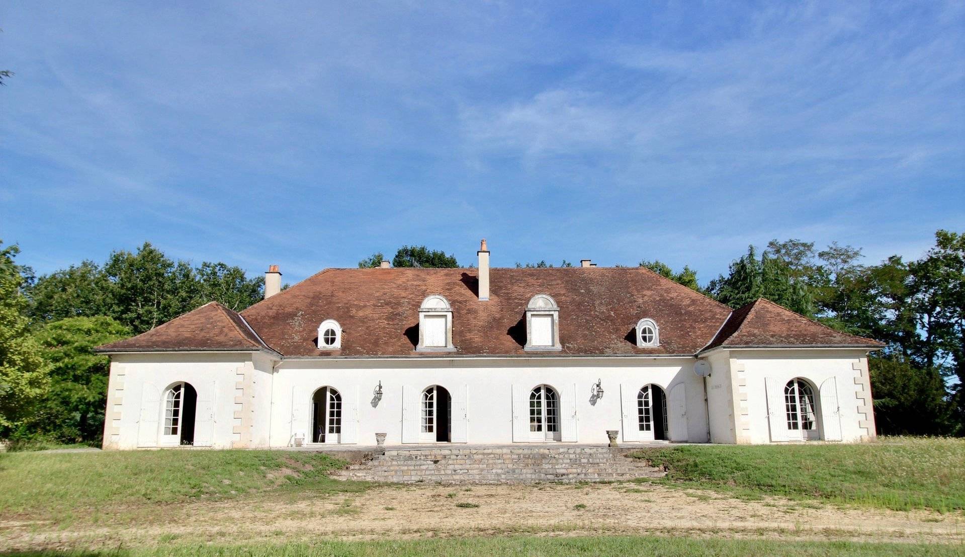 Vente belle demeure familiale sur propriété de 1,6 hectares idéale chambres d'hôtes PROCHE BORDEAUX FARGUE