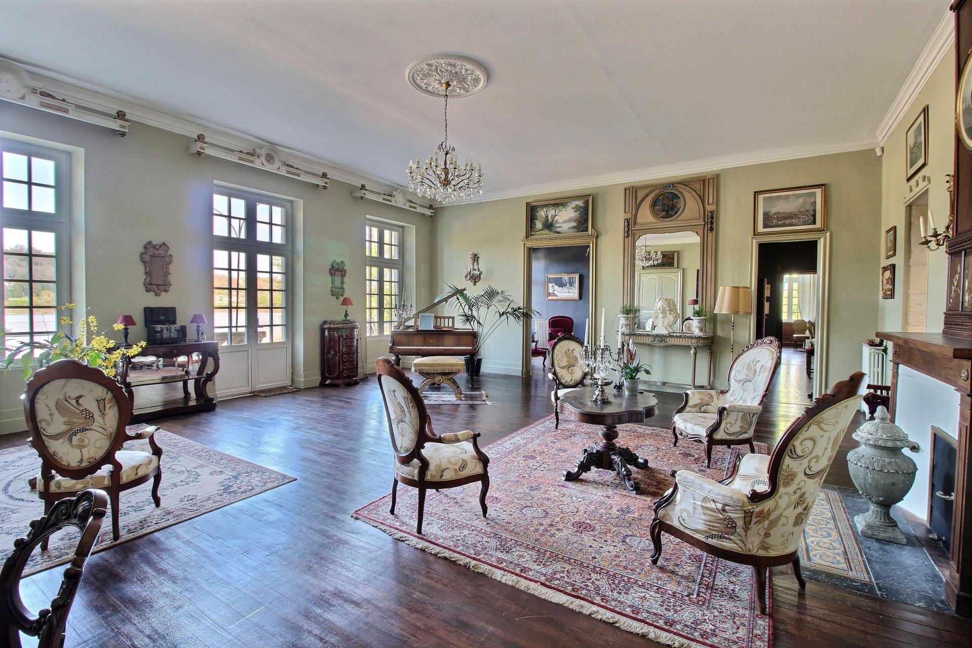 souhaite acheter un château à proximité de Bordeaux