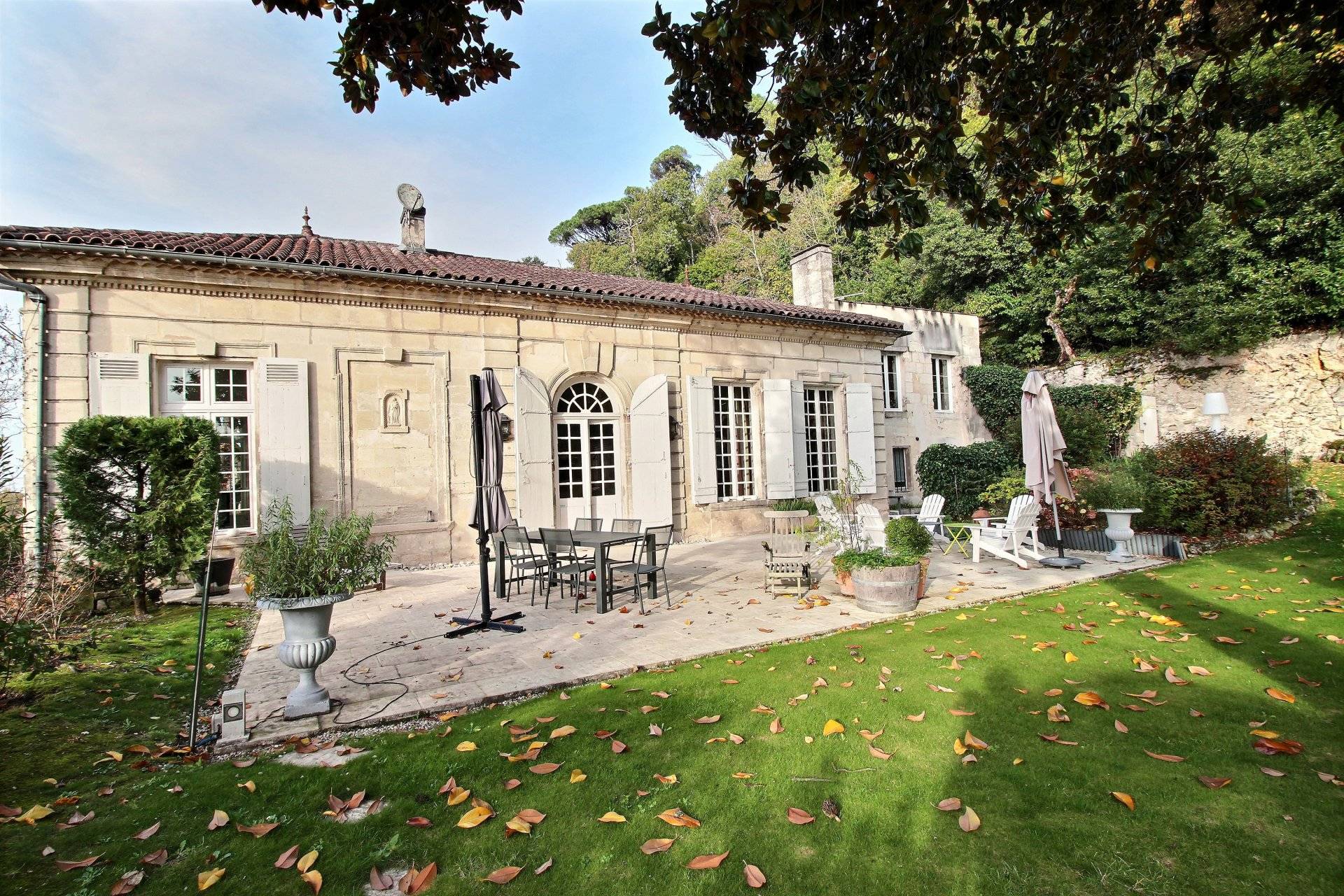 Superbe maison de maître à vendre à 15 minutes de BORDEAUX CENTRE - LATRESNE