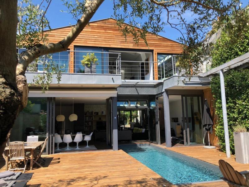Belle maison avec piscine et garage aux Chartrons / Jardin Public Bordeaux