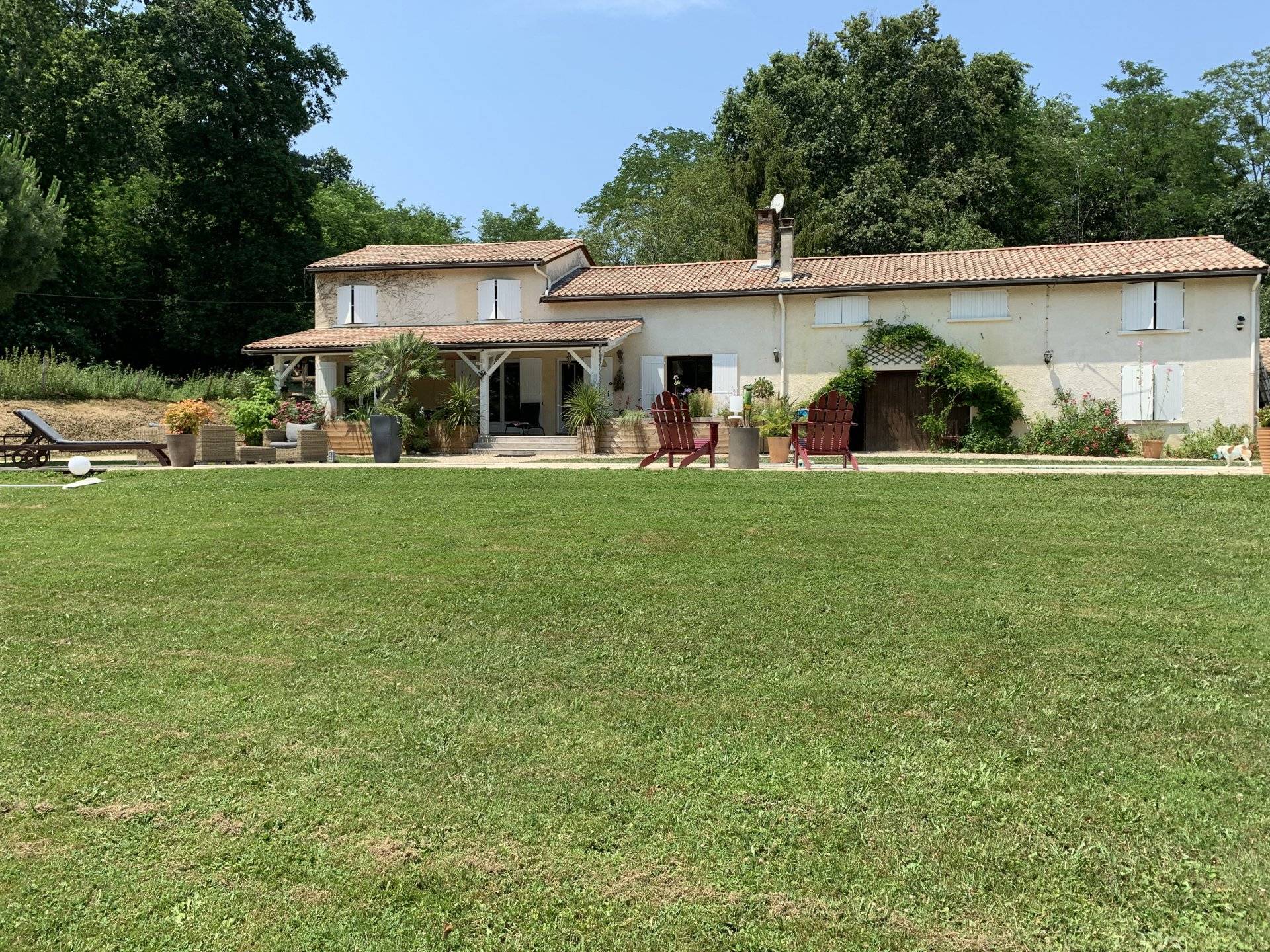 propriété à vendre rions