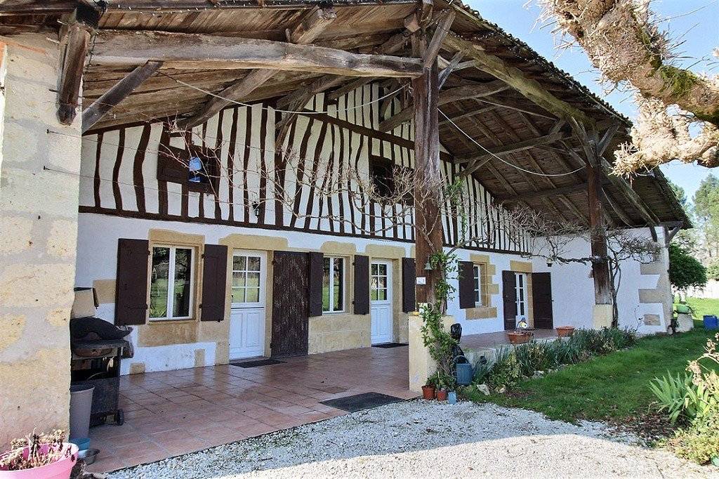 Acheter propriété de charme avec 4 gîtes PROCHE BAZAS