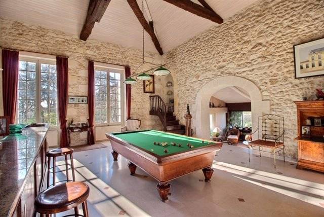 Splendide propriété en pierre du XVIIe siècle avec dépendances à vendre FLOIRAC