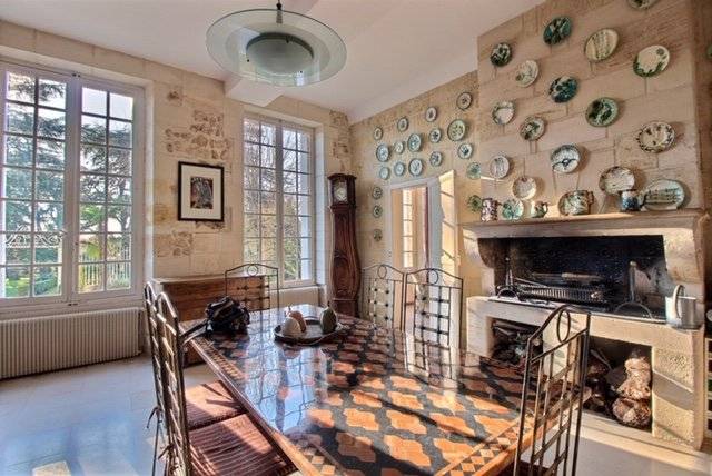 Splendide propriété en pierre du XVIIe siècle avec dépendances à vendre FLOIRAC