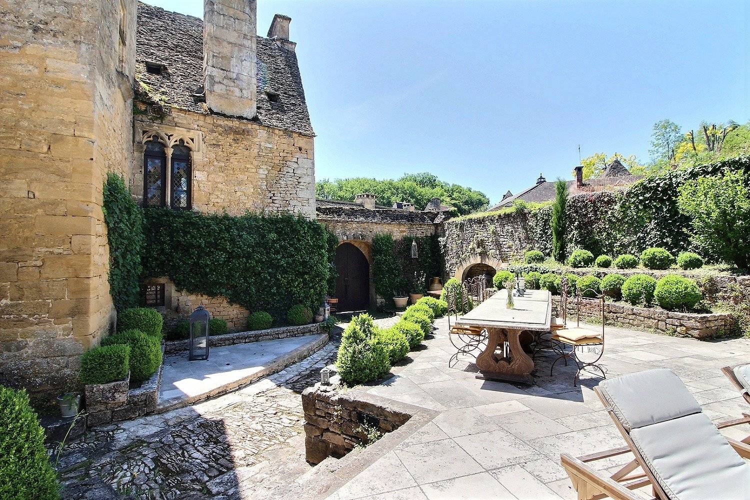 Achat chateau proche sarlat