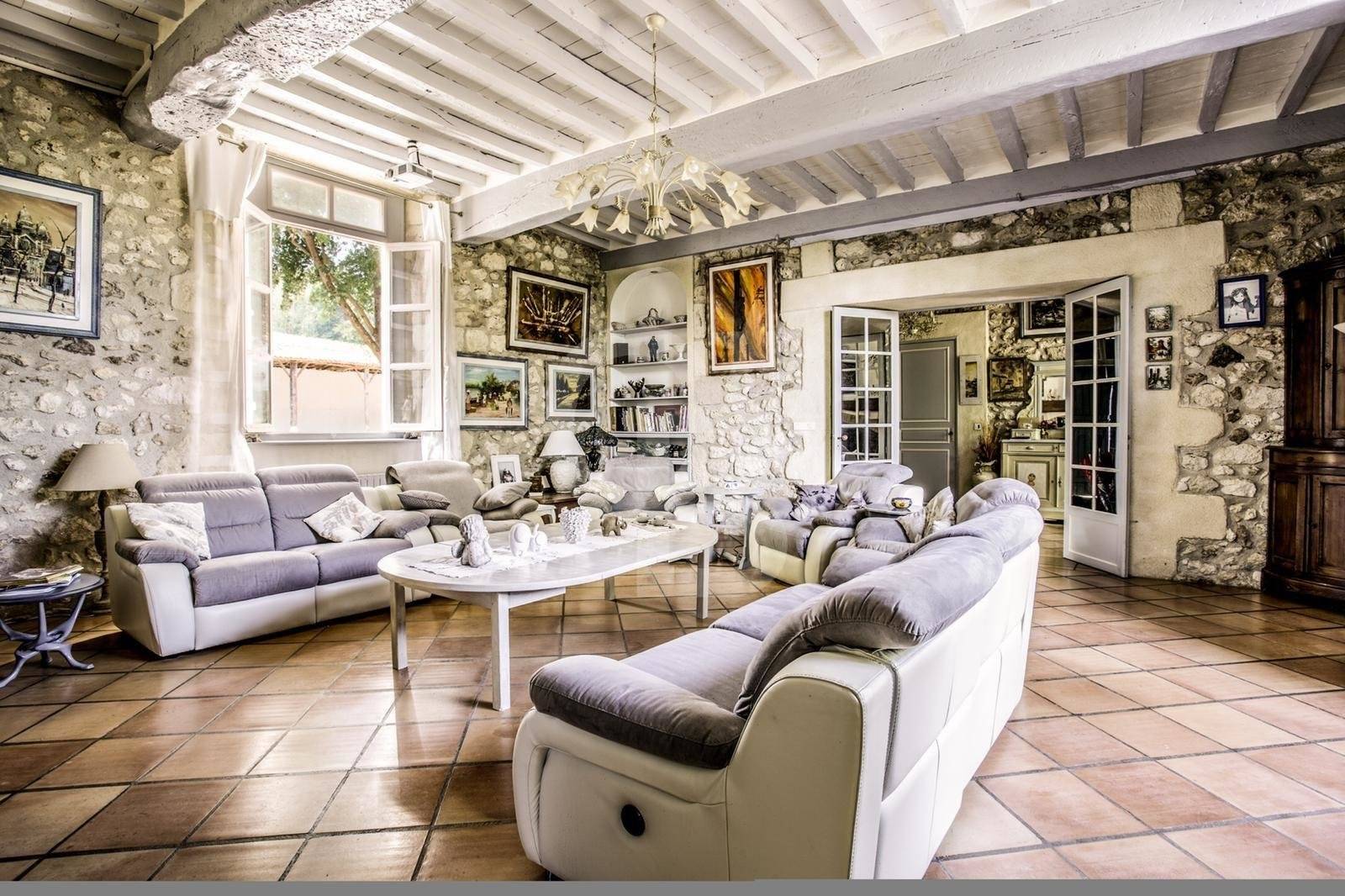 Vente belle propriété XVIIIe siècle dans son parc de 1,8 hectares à 20 minutes de Saint-Emilion