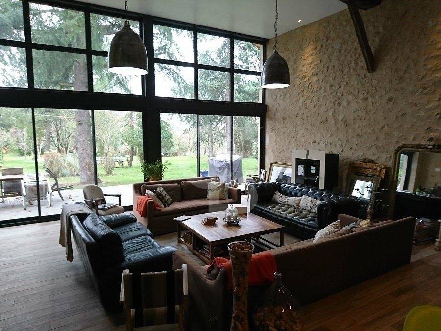 Vente belle maison girondine avec dépendance et grand terrain proche Gensac