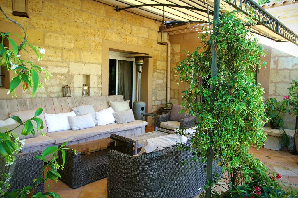 Vente d'une Propriété viticole avec belle girondine à SAINT-ÉMILION