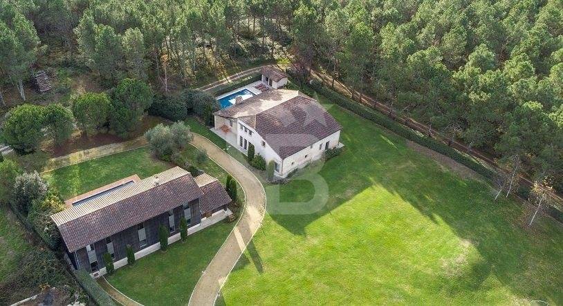 Recherche propriété bi-familiale à 1 heure de Bordeaux