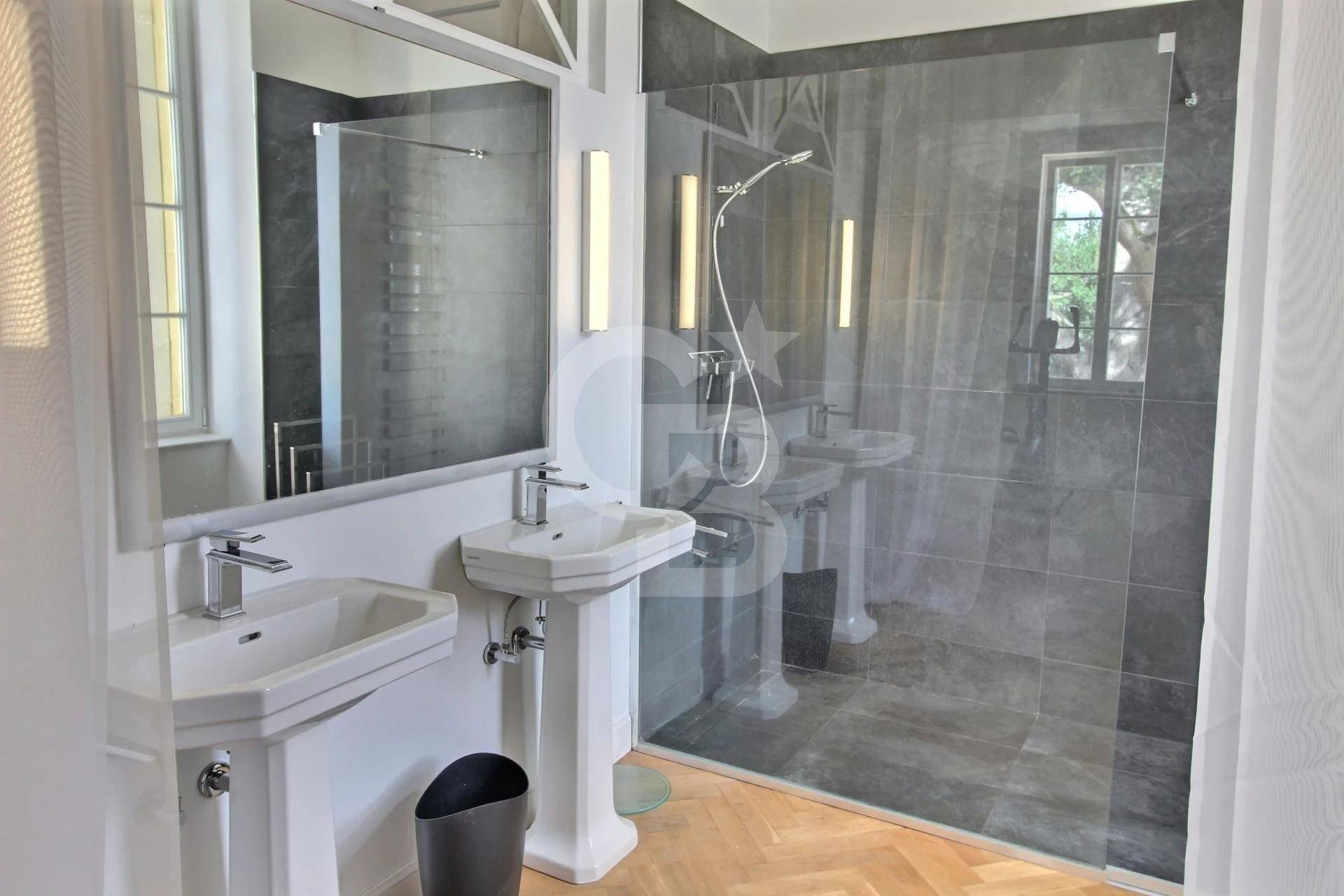 Recherche appartement loft dans un château en DORDOGNE