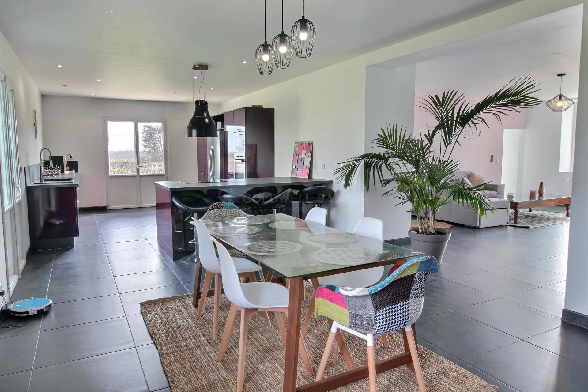 achat Propriété avec 10 hectares à PROCHE PUGNAC GIRONDE