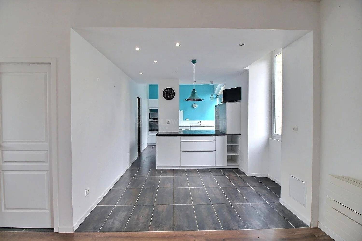 Belle propriété bourgeoise avec piscine - proche Langon