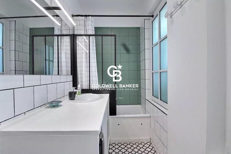 Propriété familiale d’exception en seconde ligne à Pereire