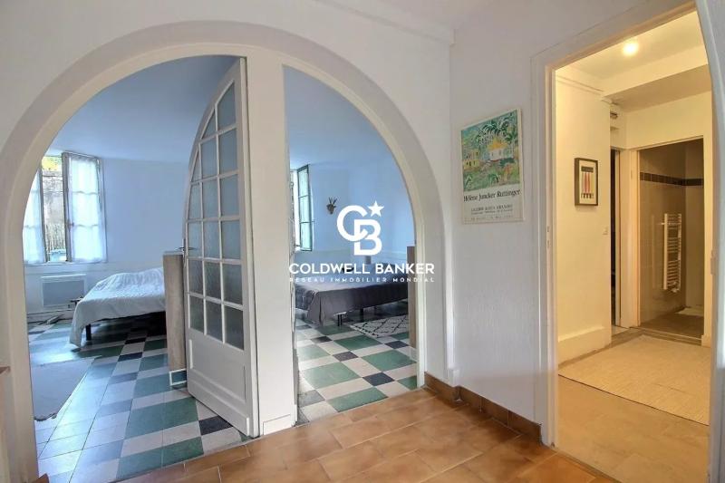 Propriété familiale d’exception en seconde ligne à Pereire