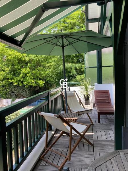 Propriété familiale d’exception en seconde ligne à Pereire