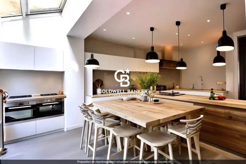 Somptueux hôtel particulier avec garage et jardin sur le Jardin Public Bordeaux