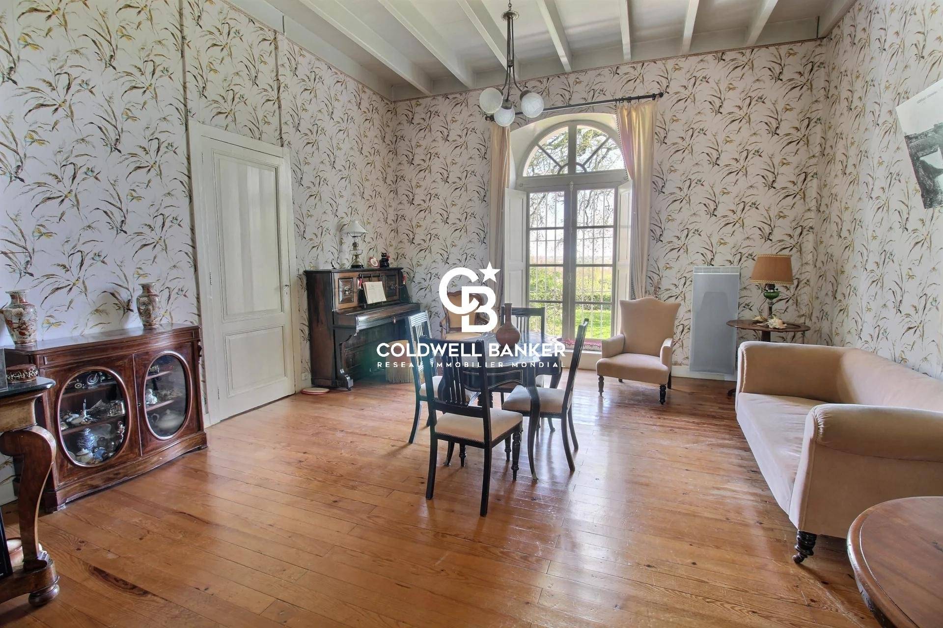 Propriété d'Agrément 19ème avec 2,7 hectares - Entre deux Mers