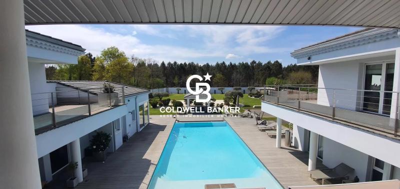 Villa d'architecte aux prestations haut de gamme proche Golf Pessac