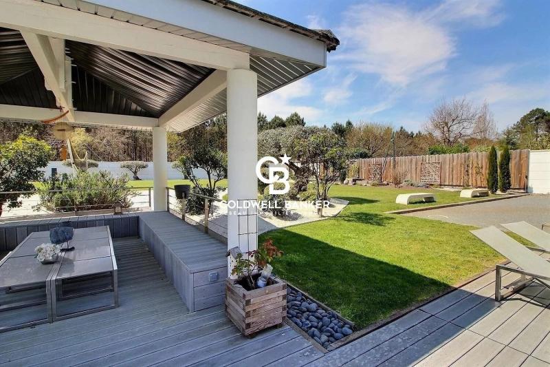 Villa d'architecte aux prestations haut de gamme proche Golf Pessac