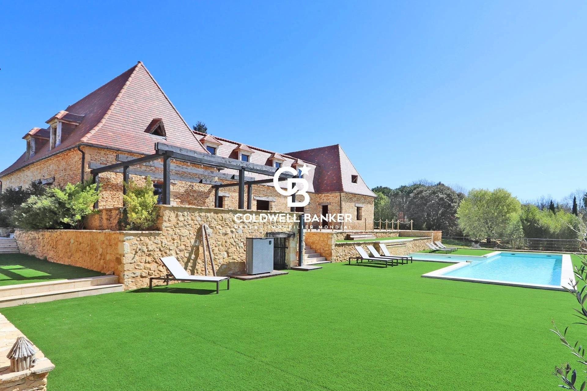 Maison avec piscine et gîtes - Périgord Noir