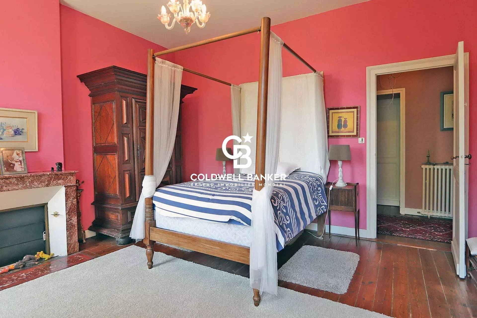 Propriété viticole avec maison de maître à vendre dans le bordelais