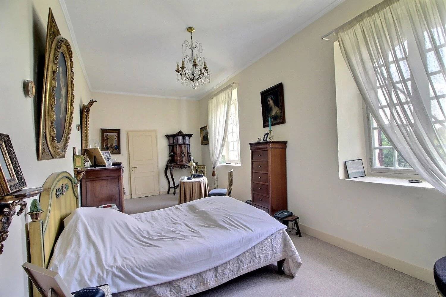 Maison en pierre avec vue sur la campagne - Proche Bergerac