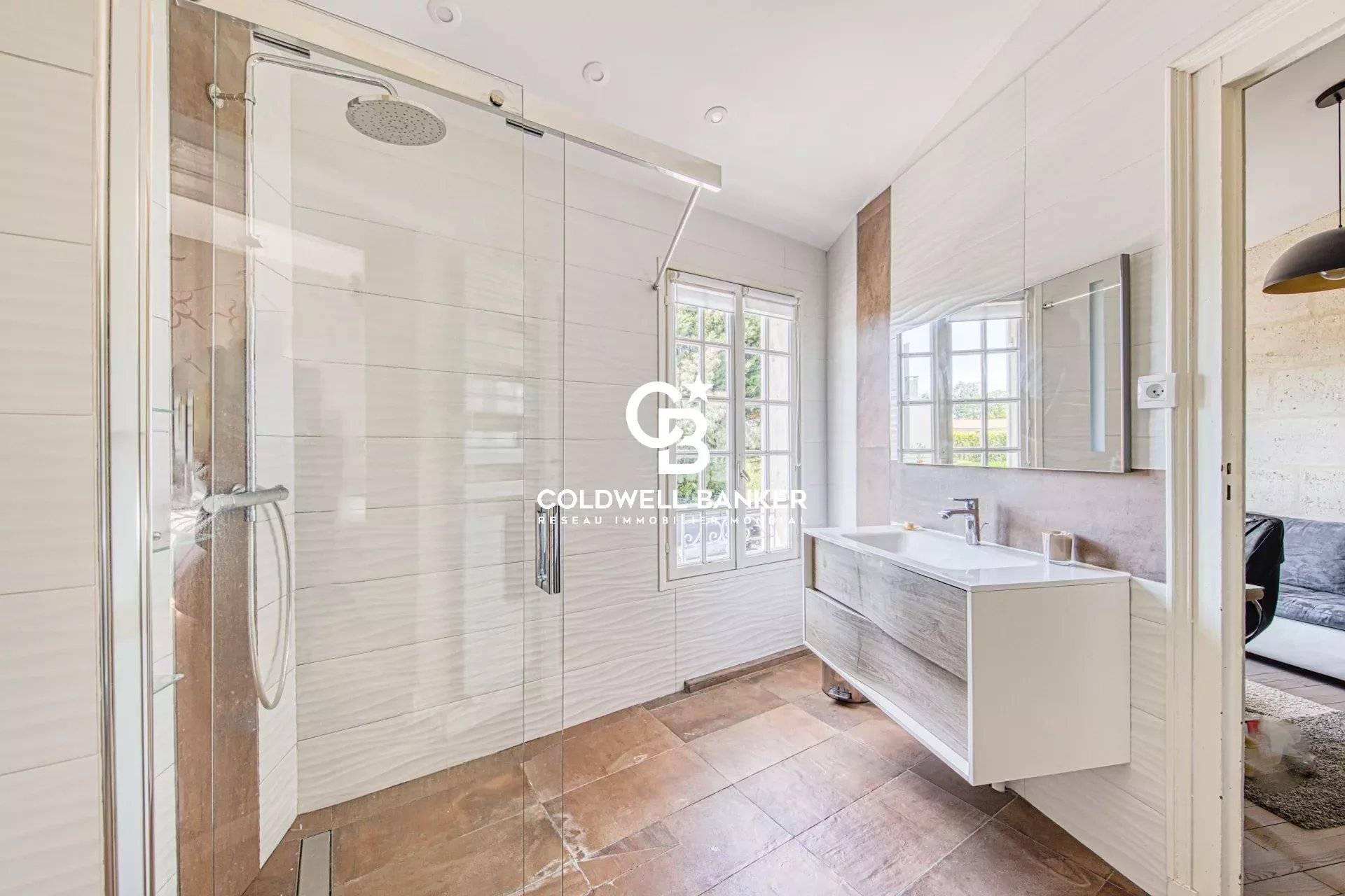 Maison familiale en pierre d'époque près de Bordeaux - Bouliac