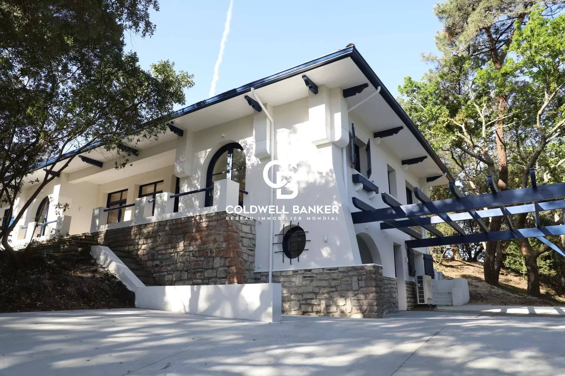 Villa prestigieuse aux prestations haut de gamme entre lac et océan Hossegor