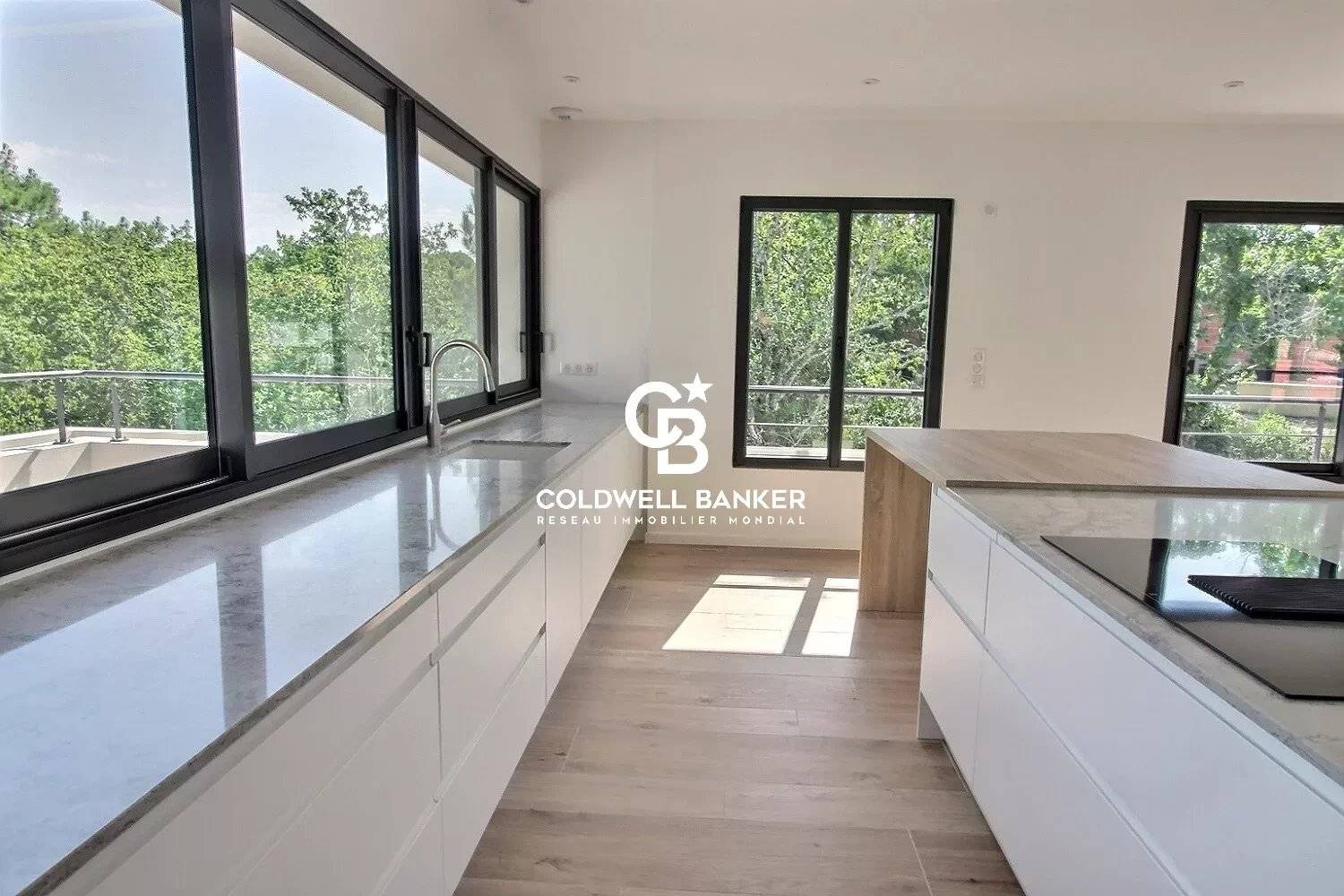 Villa neuve de grand standing dans un quartier exclusif d'Arcachon