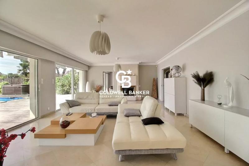 Villa d'exception en première ligne avec piscine, jacuzzi et vue imprenable sur le bassin d'Arrcachon -  Lanton