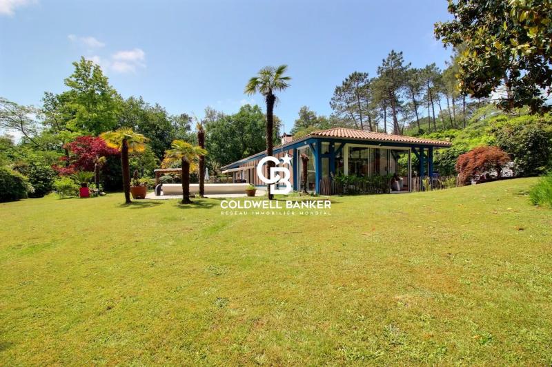 Élégante villa de plain-pied avec jardin paysagé, spa et piscine chauffée Seignosse
