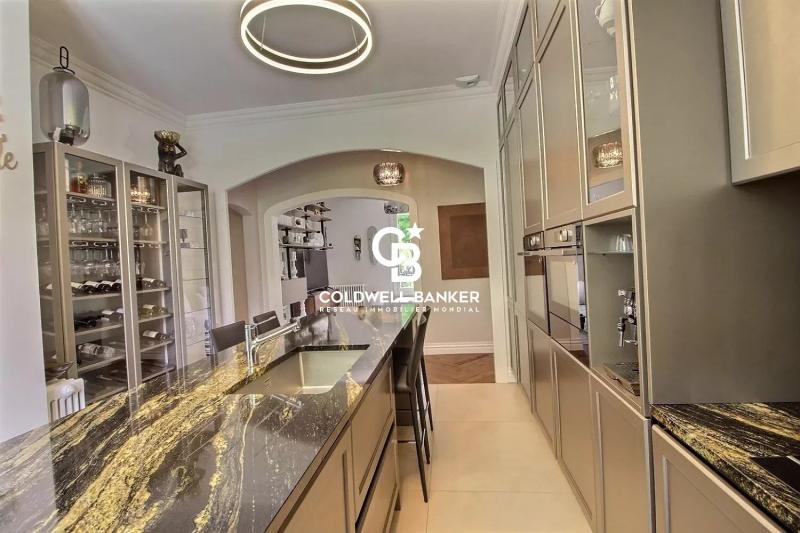 Somptueuse demeure en pierre avec parc et piscine Proche Bordeaux